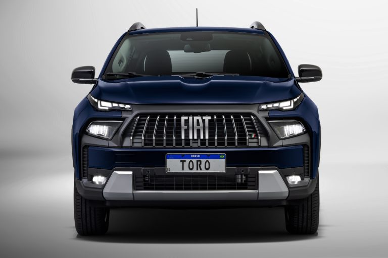 Fiat lança Toro 2027 com tecnologia híbrida-leve e preços a partir de R$ 197.490