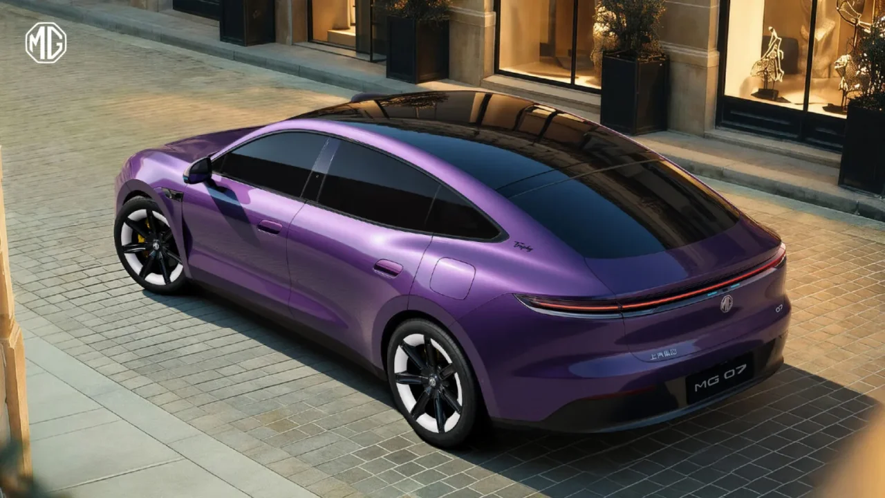 Novo MG 07 surge em fotos oficiais e lembra assustadoramente o Porsche Taycan