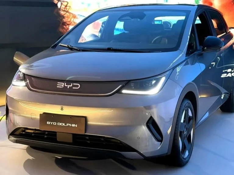 BYD Dolphin SE 2027 estreia mais barato e ameaça o fim do Dolphin GS