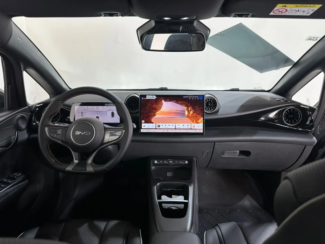Novo BYD Dolphin Special Edition tenta justificar preço maior com mudanças importantes
