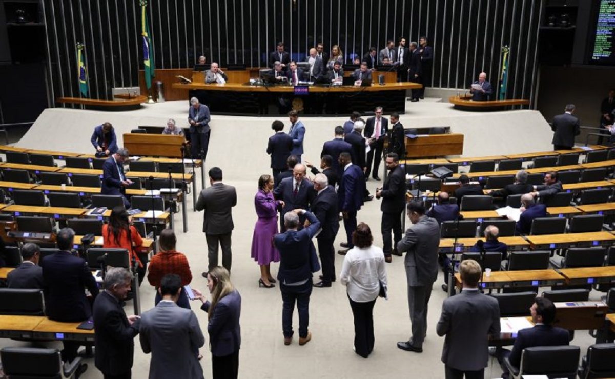 Renovação da CNH fica automática após decisão na Câmara
