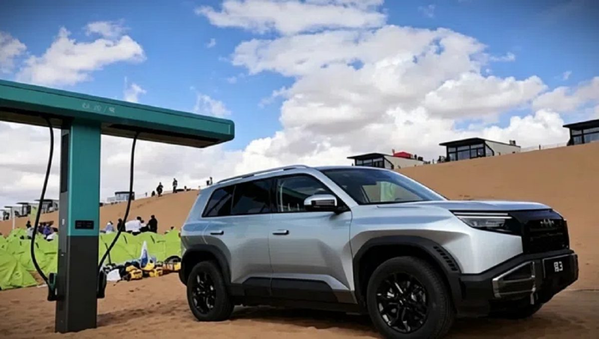 Carregamento ultrarrápido da BYD é testado no deserto