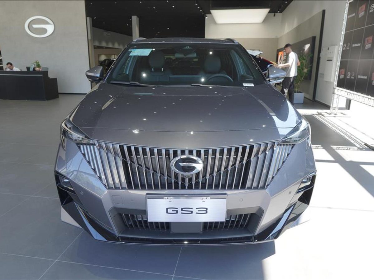 Novo GAC GS3 2027 entrega teto solar, visual moderno e preço que assusta rivais