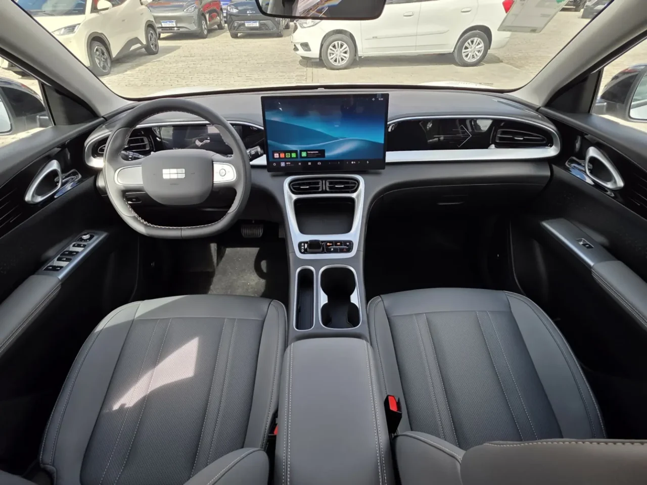 Geely EX2 é melhor que Dolphin Mini e Spark? Descubra no teste completo