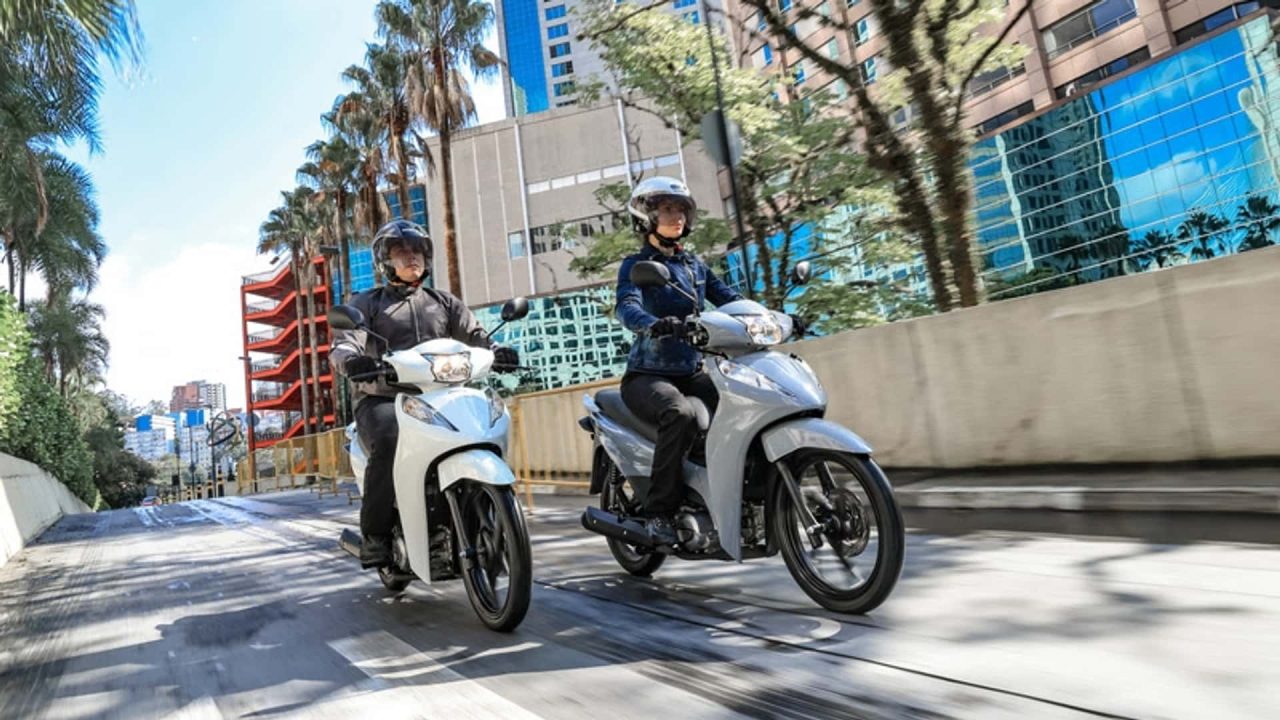 Honda renova a Biz 2027 com pneus sem câmara e visual atualizado