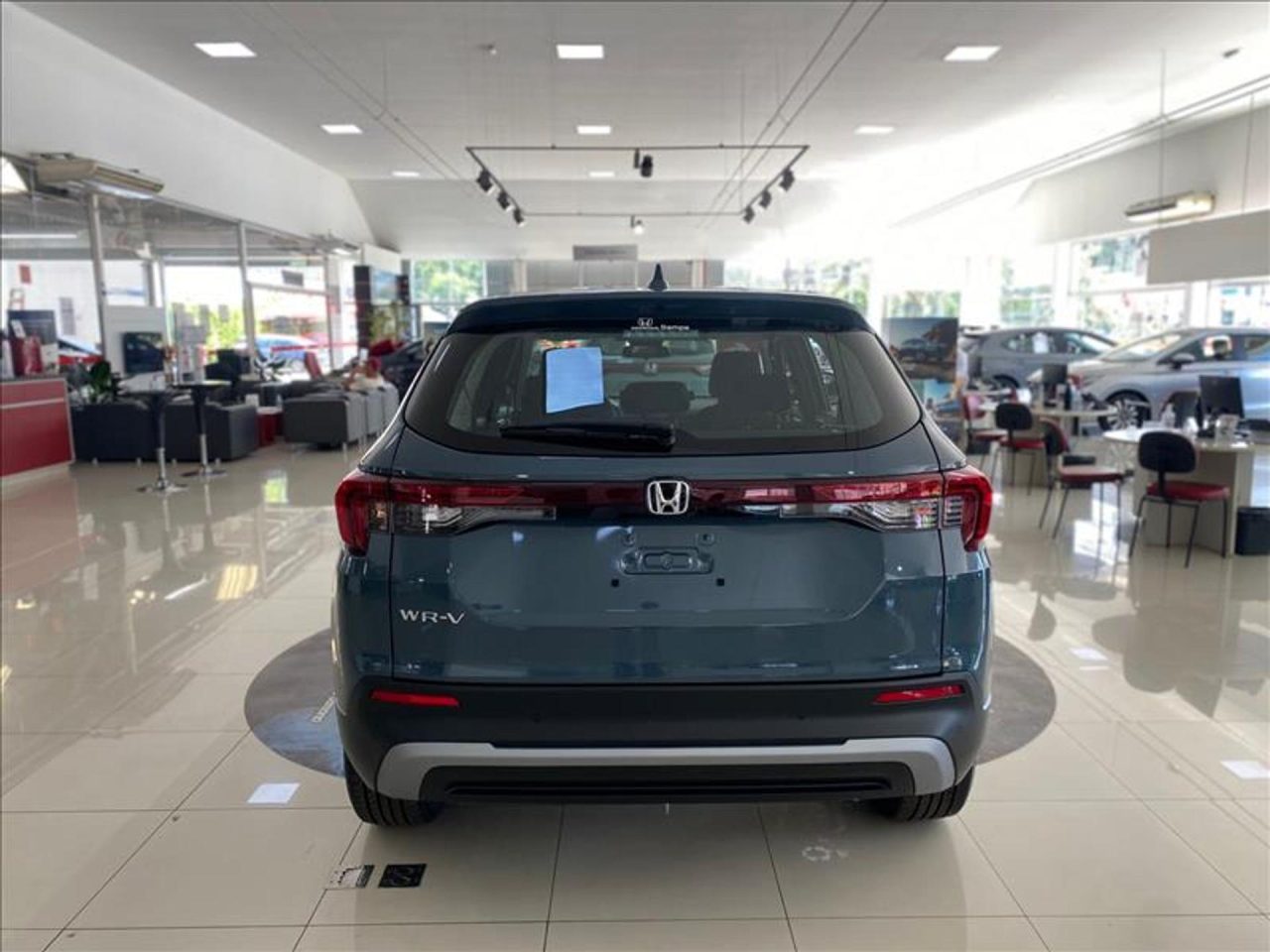 Comparativo: Honda WR-V encara Toyota Yaris Cross. Qual SUV vale mais a pena?