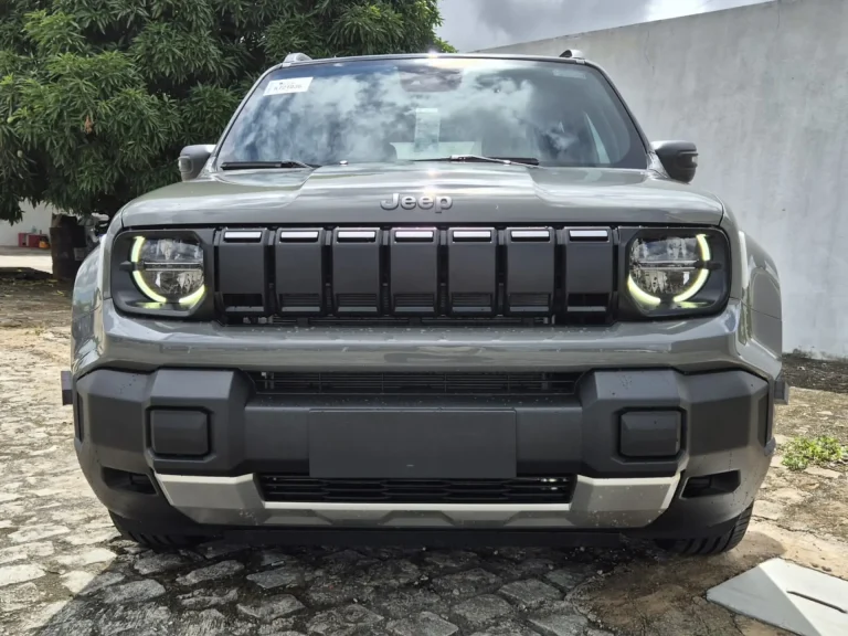 Avaliação: Jeep Renegade Altitude 2027 em detalhes; nova versão ficou mais equipada