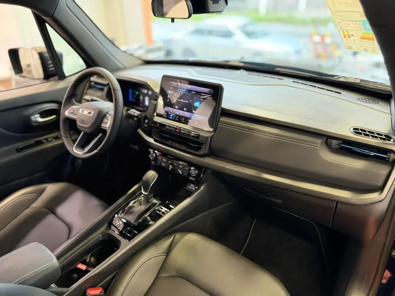 Avaliamos o Jeep Renegade Longitude 2027 MHEV: híbrido leve muda mesmo o SUV?