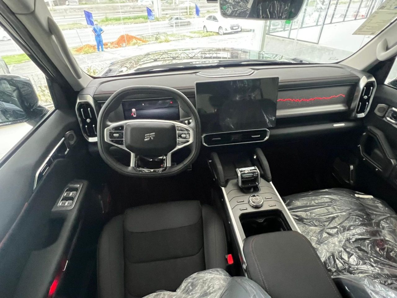 Custando R$ 310 mil, novo Jetour T2 Hybrid 2027 tenta bater SUVs de luxo no Brasil