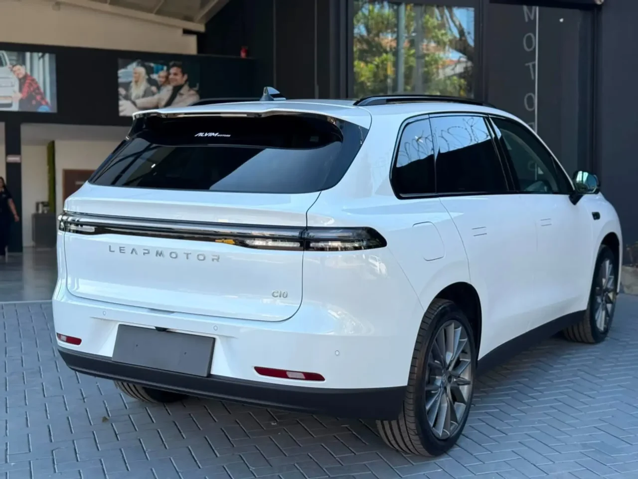 Leapmotor C10 encara Caoa Chery Tiggo 8 Pro: qual SUV vale mais pelo que entrega?