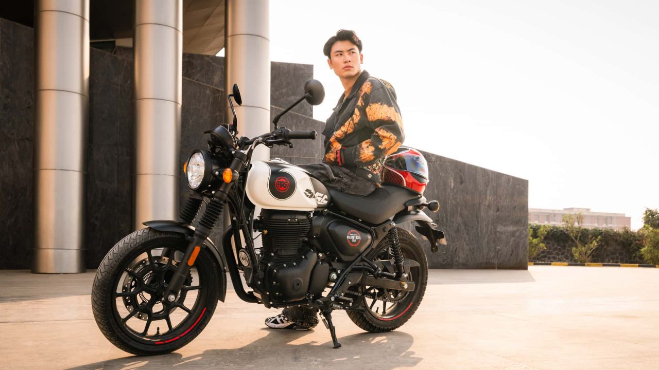 Royal Enfield Hunter 350 2027 ganha farol de LED e visual atualizado
