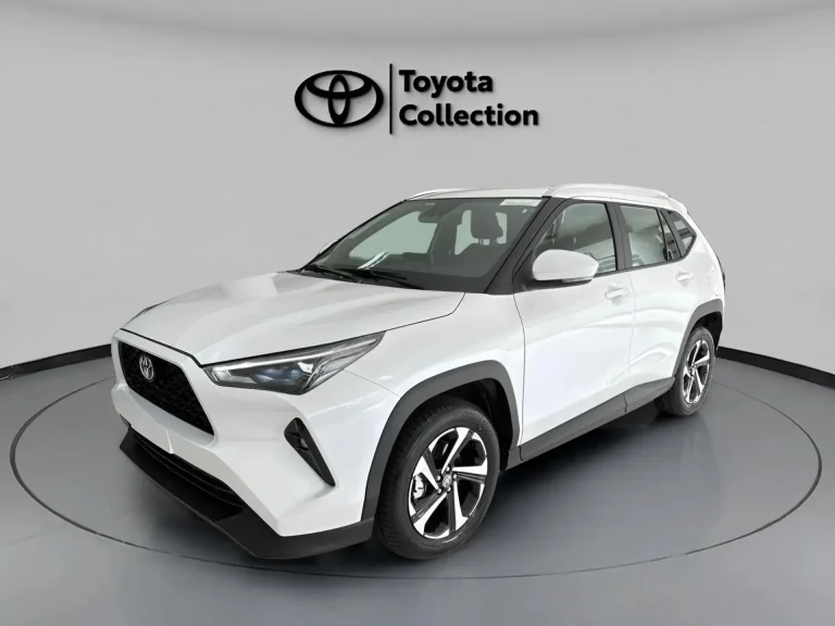 Como é o Toyota Yaris Cross XRE flex 2026? SUV quer peitar Creta e T-Cross