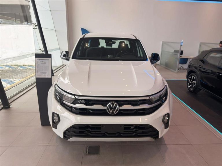 Avaliamos a nova Volkswagen Amarok V6 Extreme 2026: ela encara Hilux e S10?