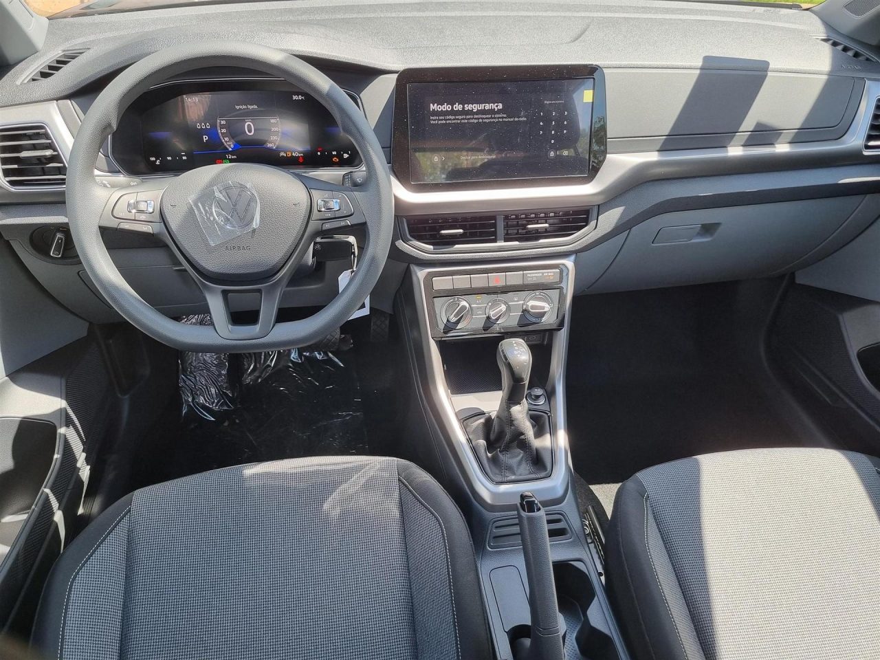 Volkswagen T-Cross Sense 2026 por R$ 120 mil: SUV “Pelado” ainda vale a compra?