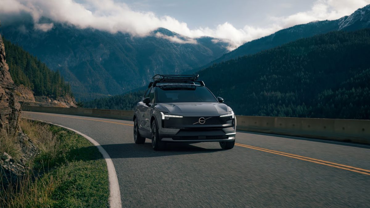 Avaliamos o Volvo EX30 Cross Country, o SUV elétrico com apelo off-road