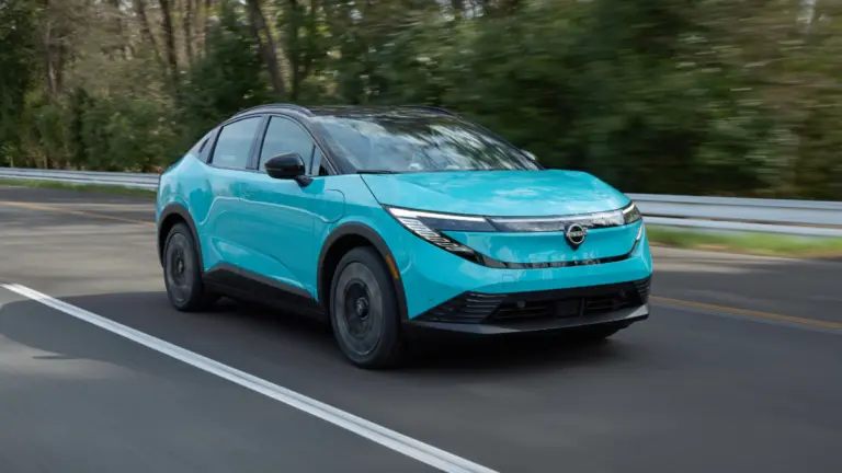 Nissan reage e faz piada após comparações do Luce com o Leaf