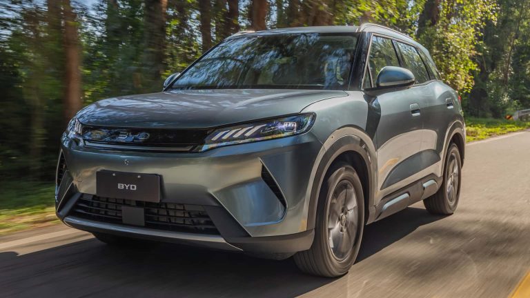 BYD lança Atto 2 híbrido flex com autonomia acima de 1.000 km por R$ 149.990