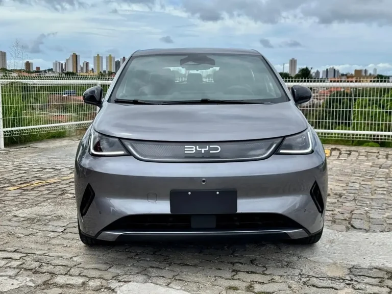 Avaliamos o novo BYD Dolphin SE: a versão mais interessante da linha elétrica?