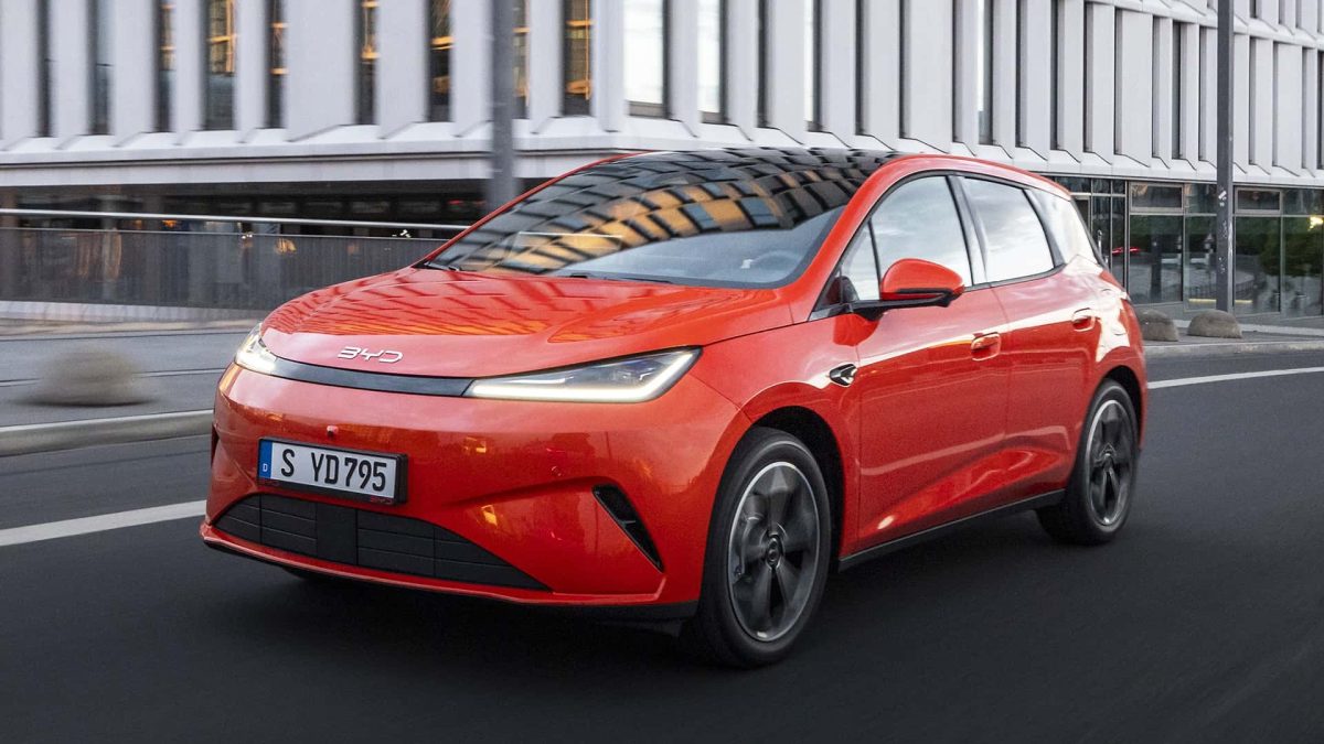 BYD coloca Dolphin G híbrido à venda com até 212 cv; conheça o modelo