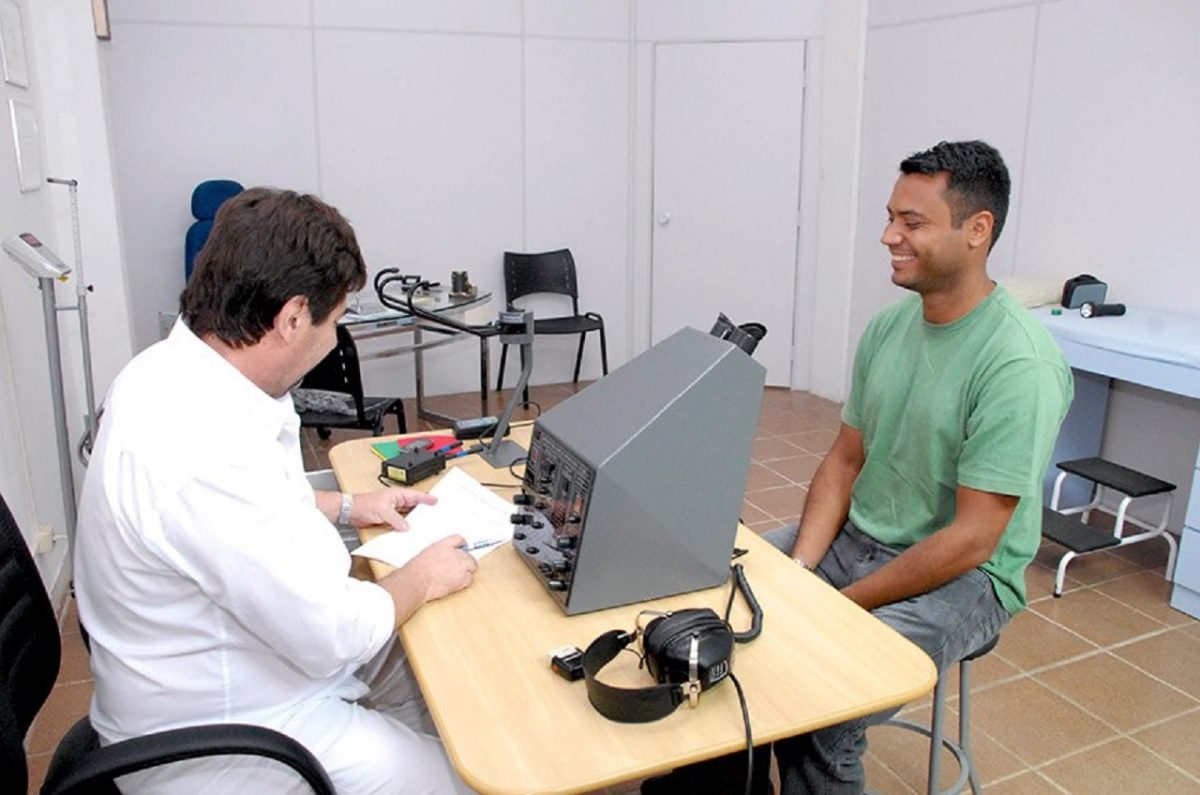Motoristas já podem renovar a CNH automaticamente após exames médicos