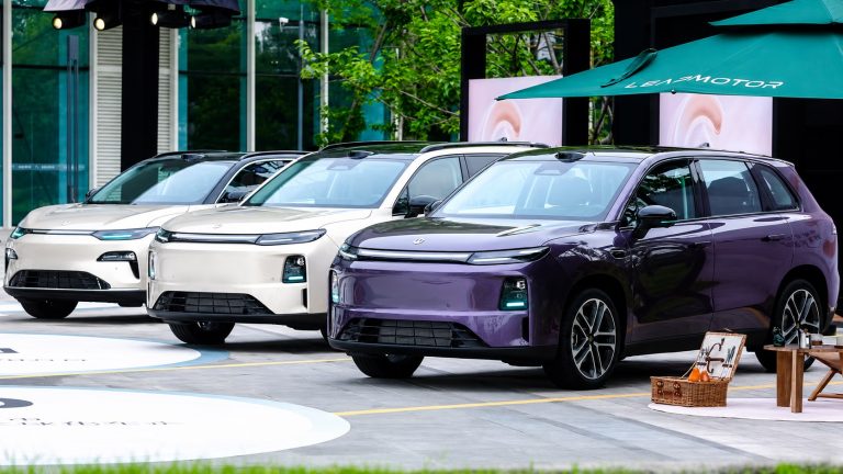 Leapmotor apresenta linha 2026 dos C10, C11 e C16; confira as novidades