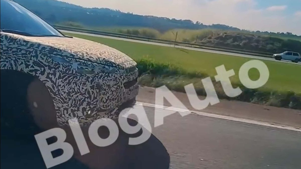 Nova caminhonete da Toyota aparece pela primeira vez em testes